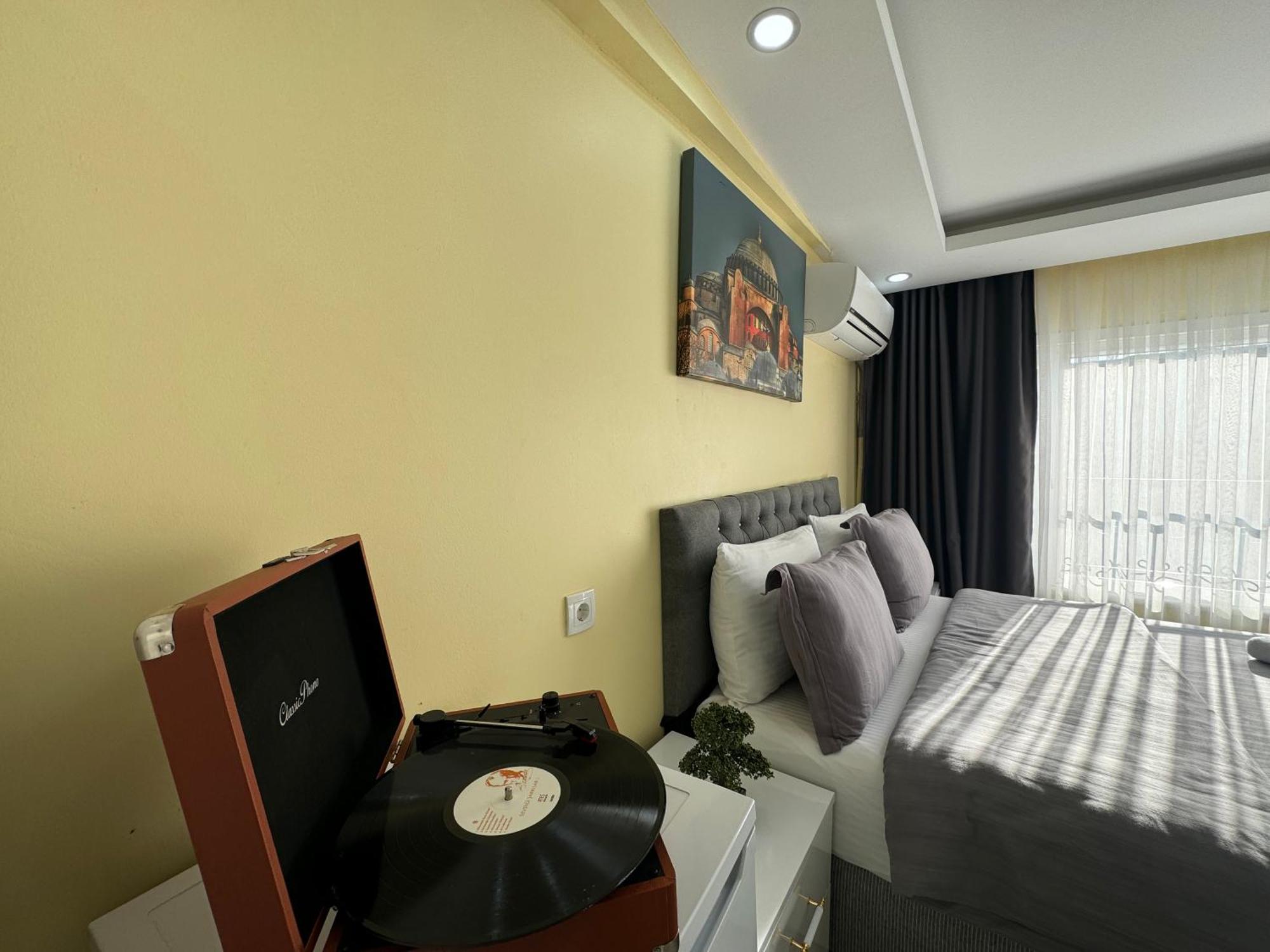 Ozer Hotel & Apartments Istanbul Bagian luar foto